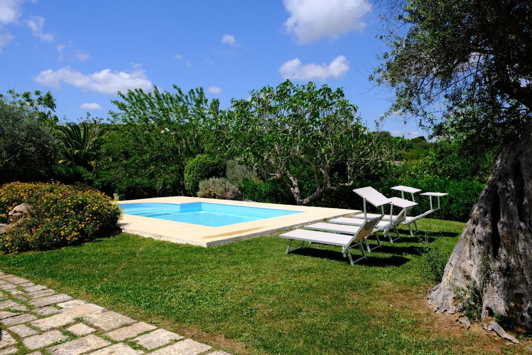 אוסטוני Terra Sessana Ville E Trullo Con Piscina Privata מראה חיצוני תמונה